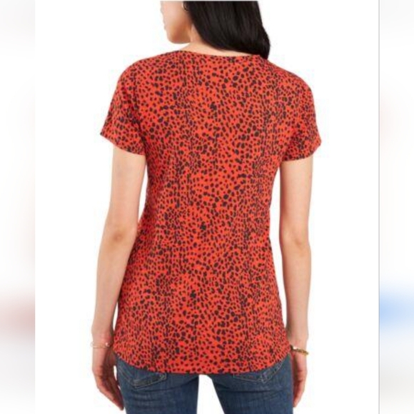 Vince Camuto Passionfruit Womens Tee - Picture 2 of 4